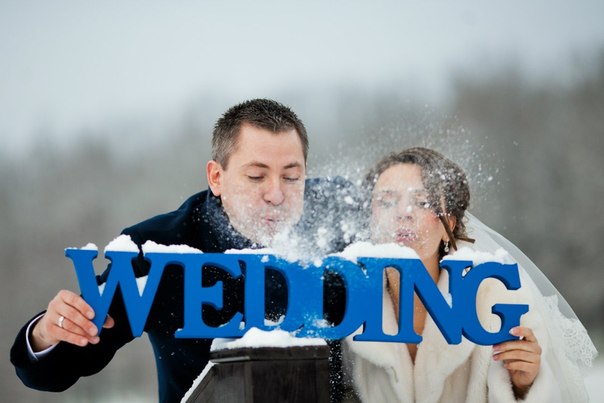 слово wedding для свадебной фотосессии