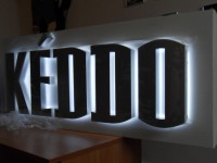 Интерьерная вывеска со светодиодной подсветкой KEDDO